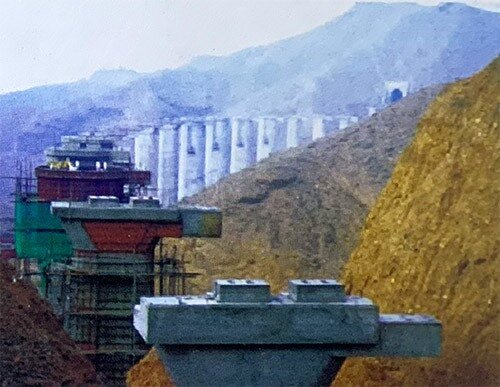 2008年承建東勝海勒斯特大橋